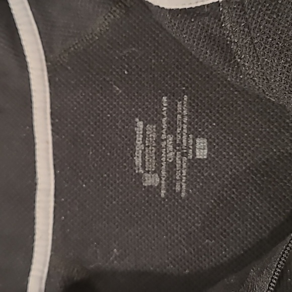 Patagonia Capilene - Picture 3 of 4